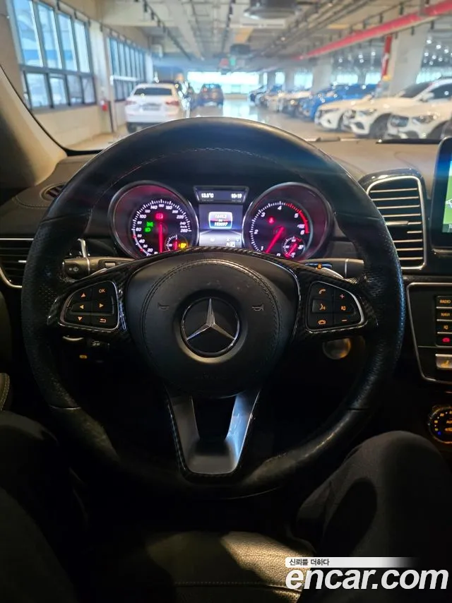 Mercedes-Benz GLS-Class 2017 — фото 11