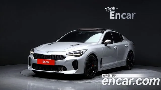 Kia Stinger 2018 — фото 1
