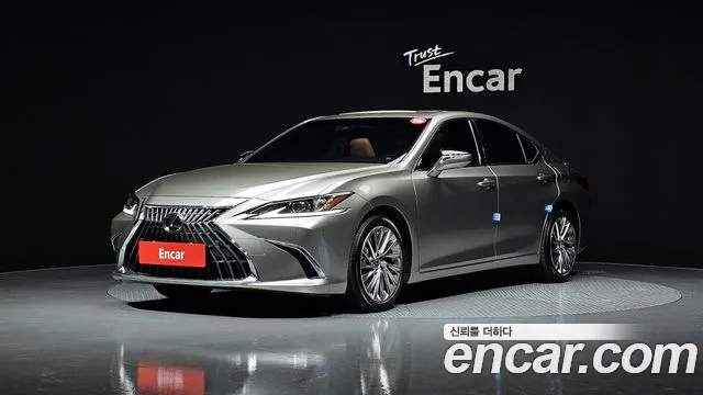 Lexus ES 2024 — фото 1