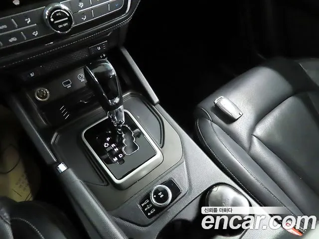 KG_Mobility_Ssangyong Rexton 2018 — фото 8