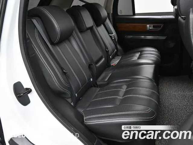 Land Rover Range Rover Sport 2011 — фото 12