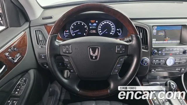 Hyundai Equus 2012 — фото 14