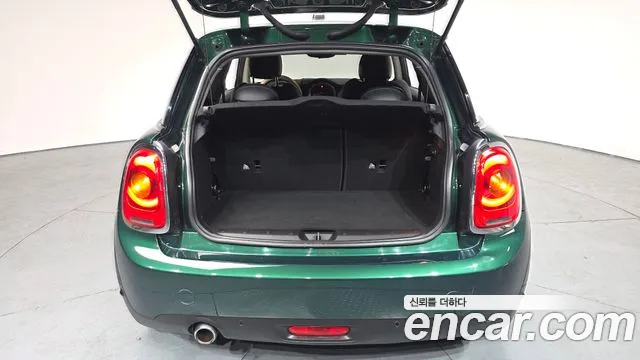 Mini Cooper 2017 — фото 19