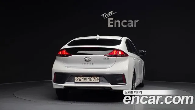 Hyundai Ioniq 2020 — фото 4