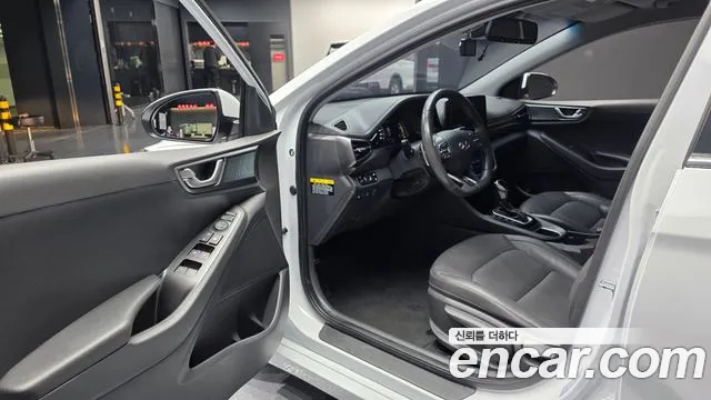Hyundai Ioniq 2020 — фото 10
