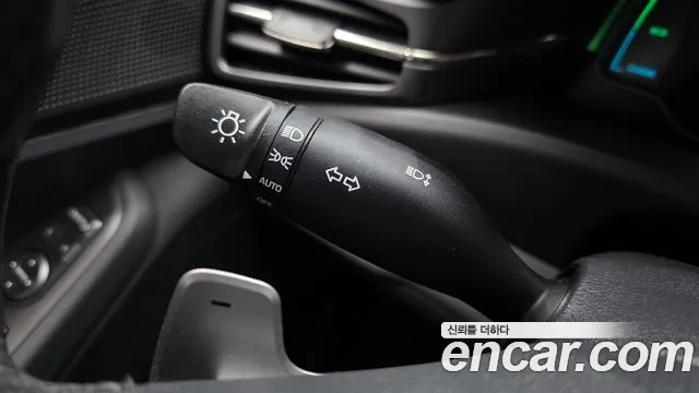 Hyundai Ioniq 2020 — фото 18