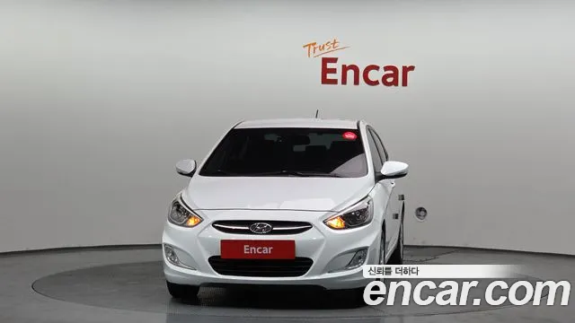 Hyundai Accent 2015 — фото 3