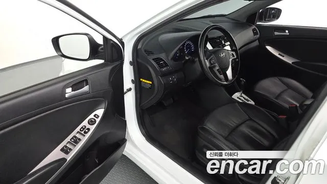 Hyundai Accent 2015 — фото 10