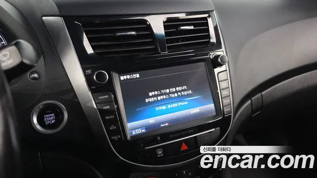 Hyundai Accent 2015 — фото 18