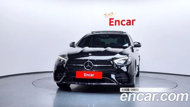 Mercedes-Benz E-Class 2022 — фото 3