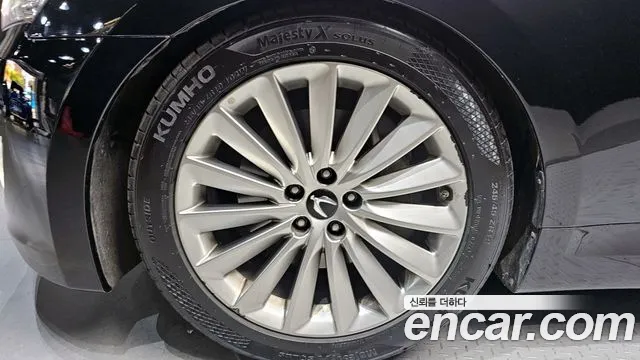 Hyundai Equus 2015 — фото 5