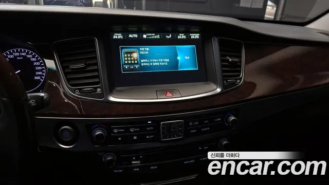 Hyundai Equus 2015 — фото 17