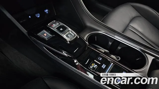 Hyundai Sonata 2022 — фото 9