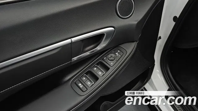 Hyundai Sonata 2022 — фото 13