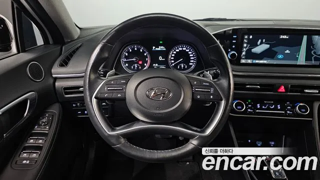 Hyundai Sonata 2022 — фото 16