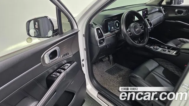 Kia Sorento 2023 — фото 13