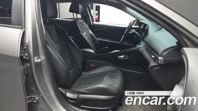 Hyundai AVANTE 2021 — фото 11