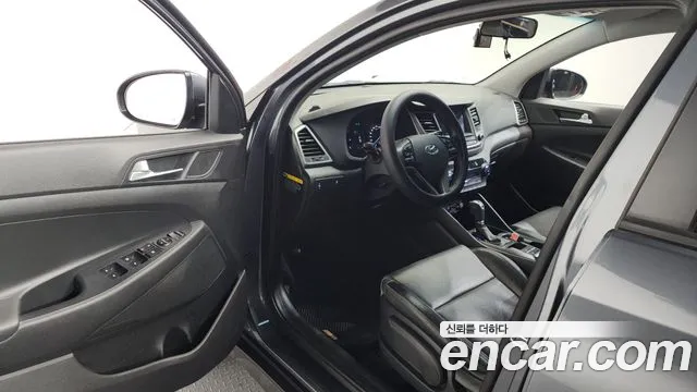 Hyundai Tucson 2017 — фото 10
