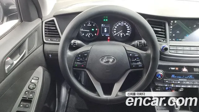 Hyundai Tucson 2017 — фото 13
