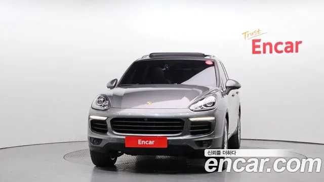 Porsche Cayenne 2016 — фото 3
