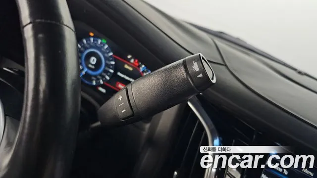Cadillac Escalade 2018 — фото 9