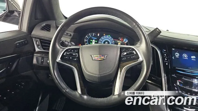 Cadillac Escalade 2018 — фото 13