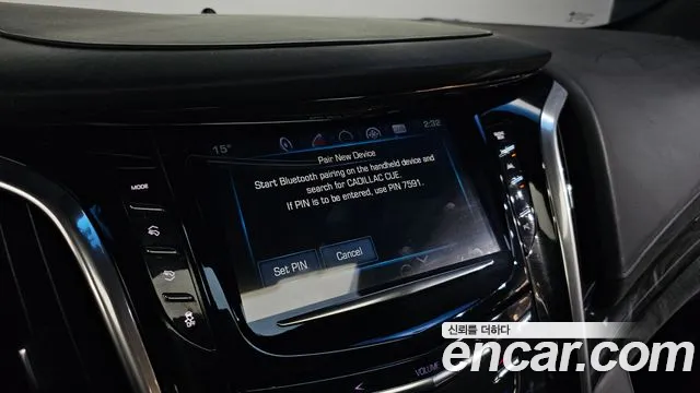 Cadillac Escalade 2018 — фото 16