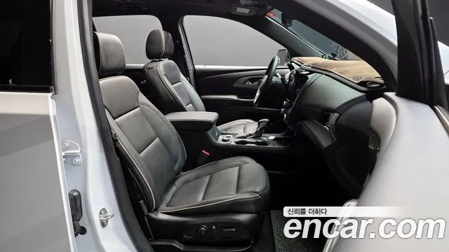 ChevroletGMDaewoo Traverse 2023 — фото 10