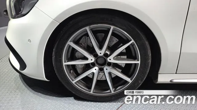 Mercedes-Benz A-Class 2018 — фото 4