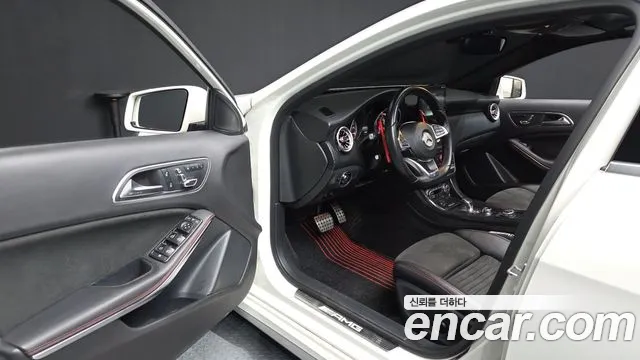Mercedes-Benz A-Class 2018 — фото 9