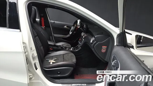 Mercedes-Benz A-Class 2018 — фото 10