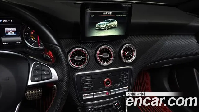 Mercedes-Benz A-Class 2018 — фото 15