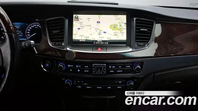 Hyundai Equus 2014 — фото 14