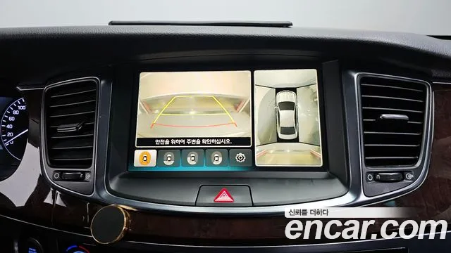 Hyundai Equus 2014 — фото 15