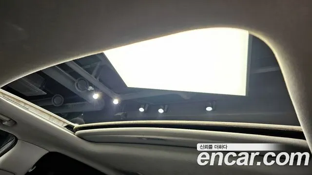 Hyundai Equus 2014 — фото 16
