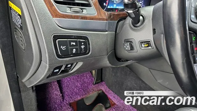 Hyundai Equus 2014 — фото 18