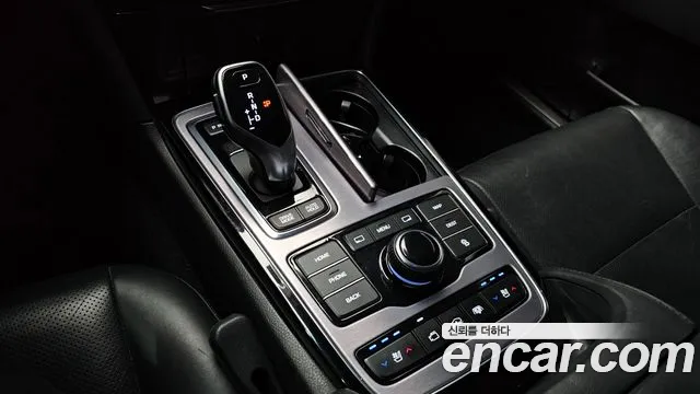 Hyundai Equus 2014 — фото 9