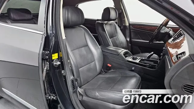 Hyundai Equus 2014 — фото 10