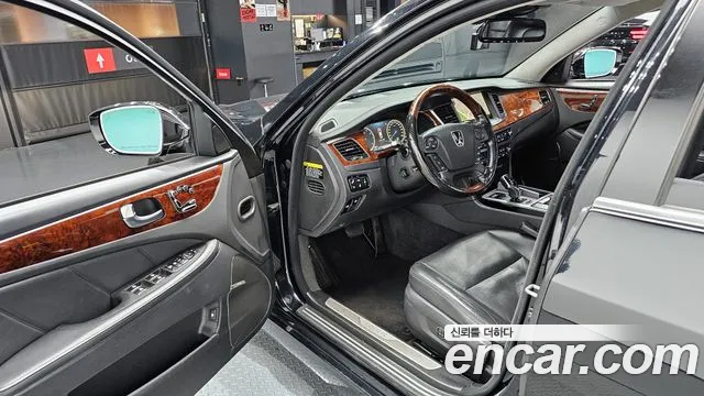 Hyundai Equus 2014 — фото 11
