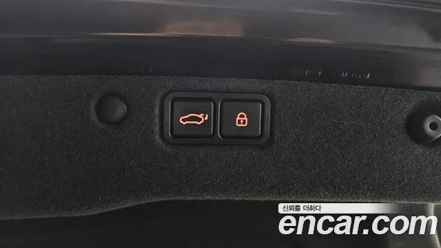 Hyundai Equus 2014 — фото 20