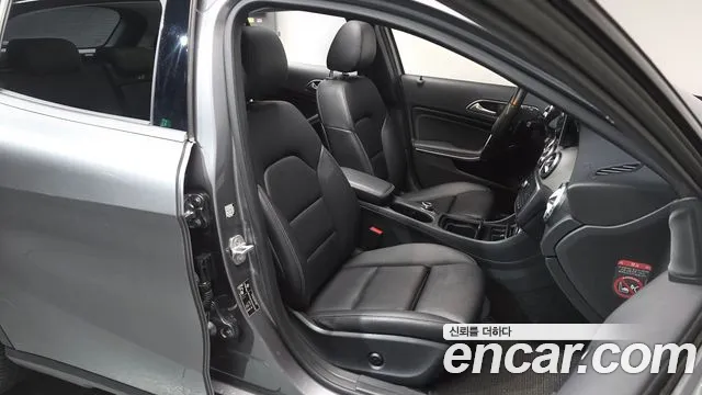 Mercedes-Benz GLA-Class 2016 — фото 12