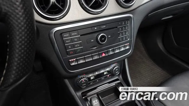 Mercedes-Benz GLA-Class 2016 — фото 17