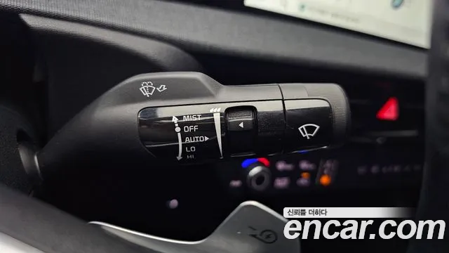 Kia EV6 2022 — фото 17