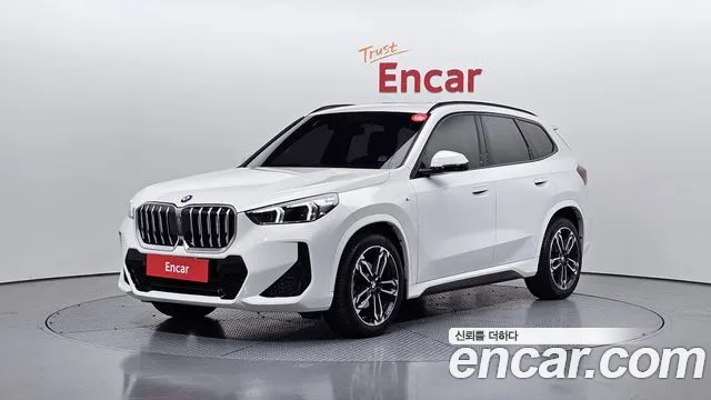 BMW X1 2023 — фото 1