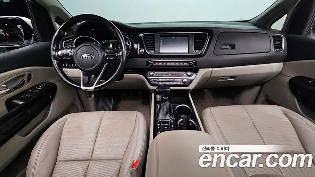 Kia Canival 2019 — фото 7