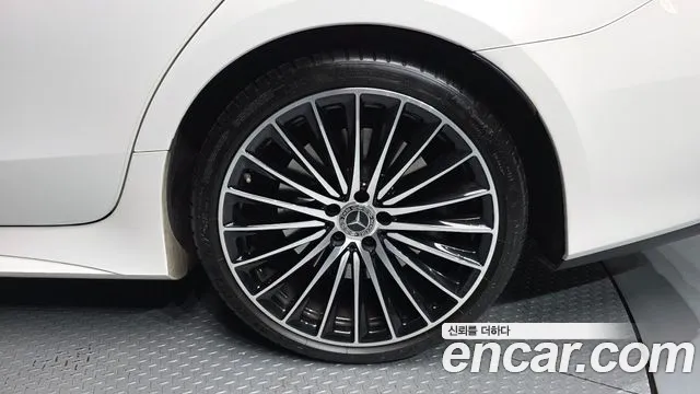Mercedes-Benz CLS-Class 2023 — фото 4