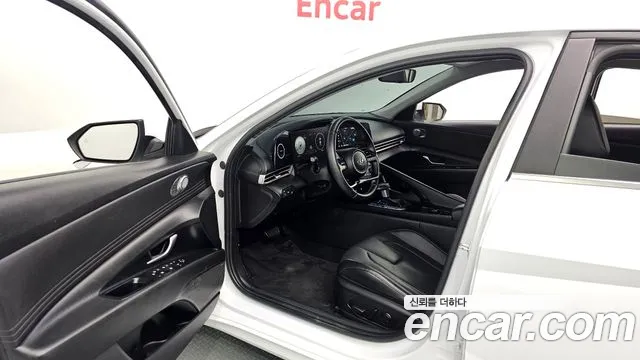 Hyundai AVANTE 2022 — фото 10