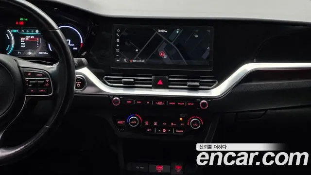 Kia Niro 2022 — фото 14