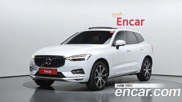 Volvo XC60 2019 — фото 1