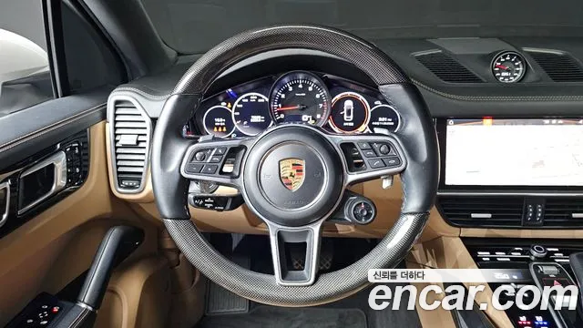 Porsche Cayenne 2021 — фото 13